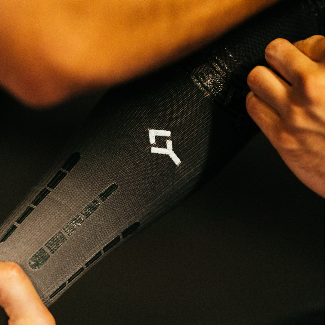 NO STRAIN Sleeve X TAPIA